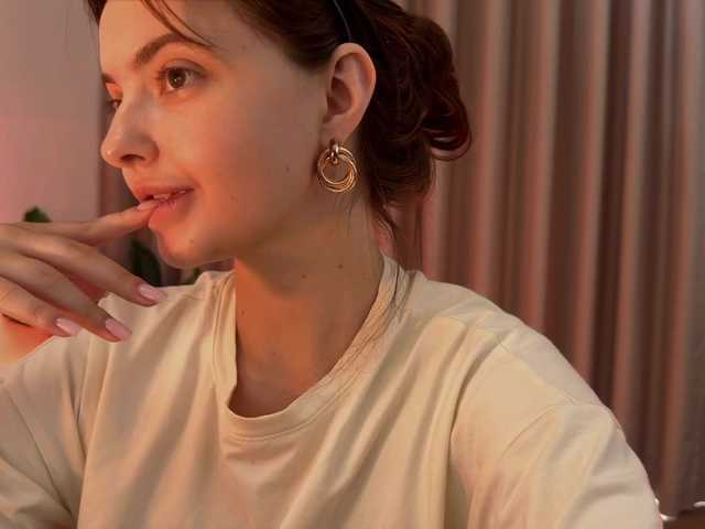 Crystalnova live cam on BongaCams
