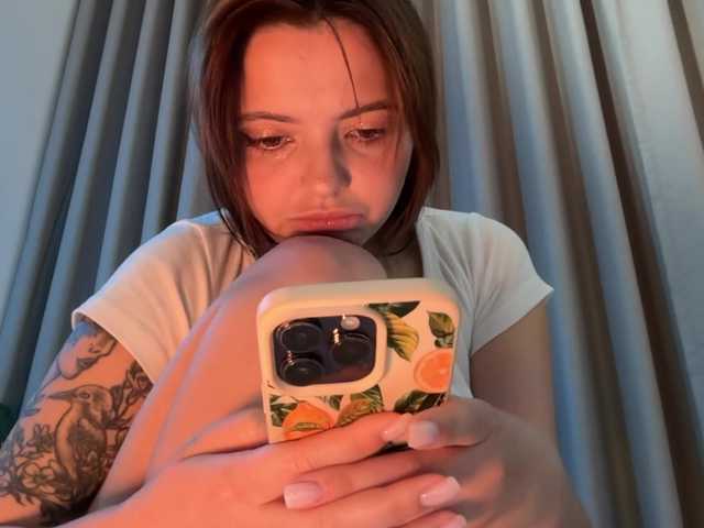 Crystalnova live cam on BongaCams