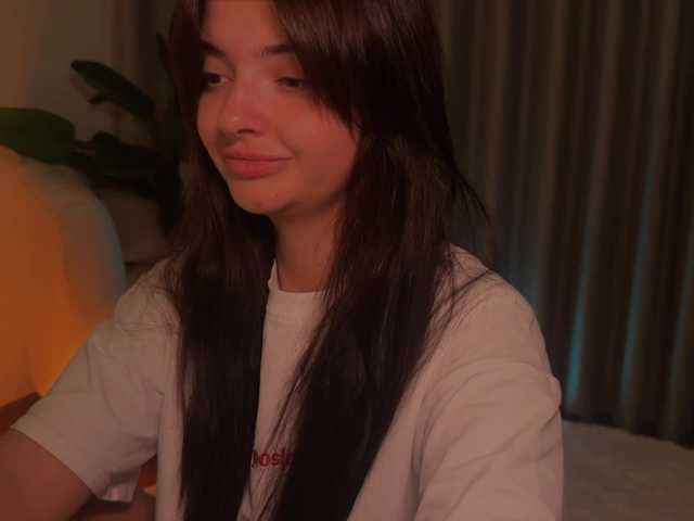 Crystalnova live cam on BongaCams