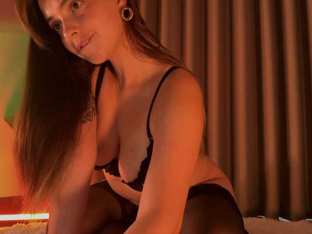 Crystalnova live webcam show
