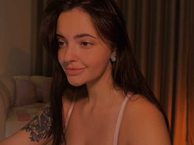 Crystalnova live cam on BongaCams