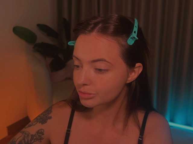Crystalnova live cam on BongaCams