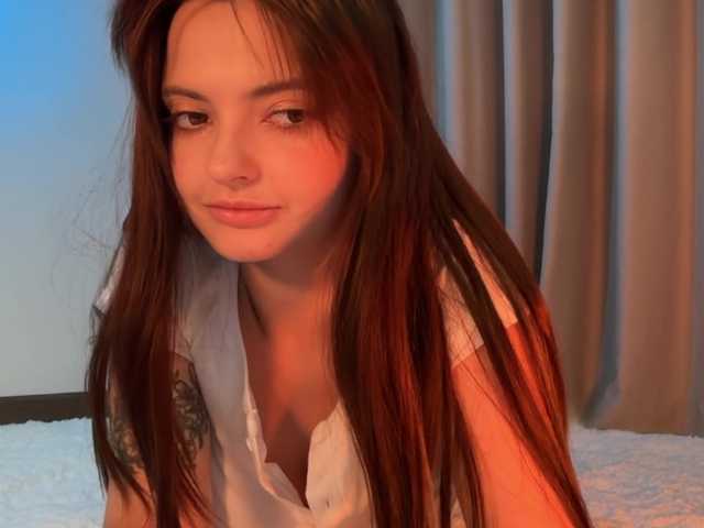 Crystalnova live cam on BongaCams