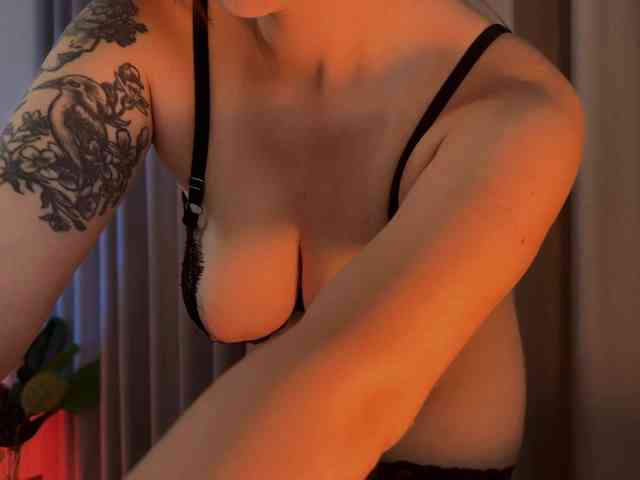 Crystalnova Sex Cam Show