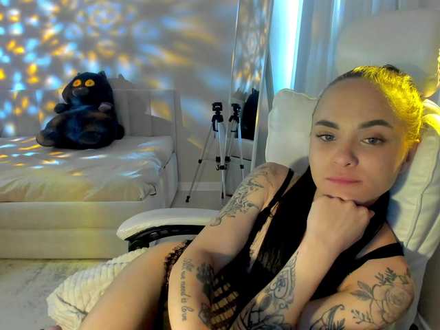Black-Dollar live cam on BongaCams