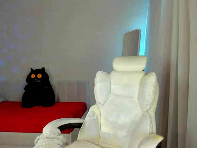 Black-Dollar webcam