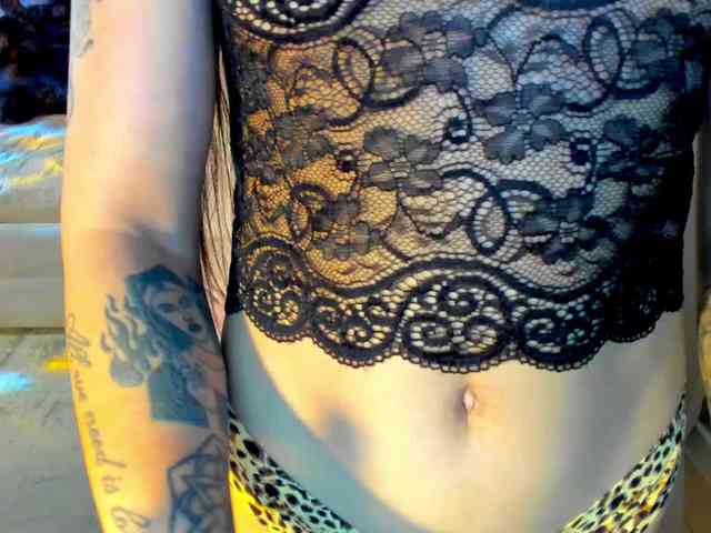 Black-Dollar webcam