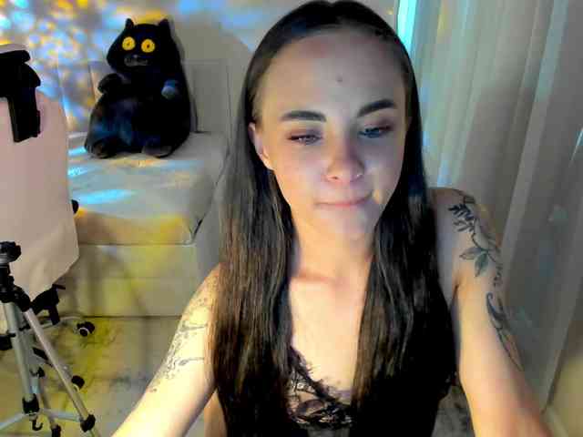 Black-Dollar webcam