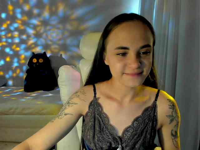 Black-Dollar webcam