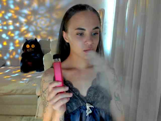 Black-Dollar webcam