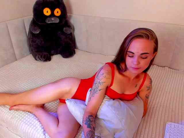 Black-Dollar webcam