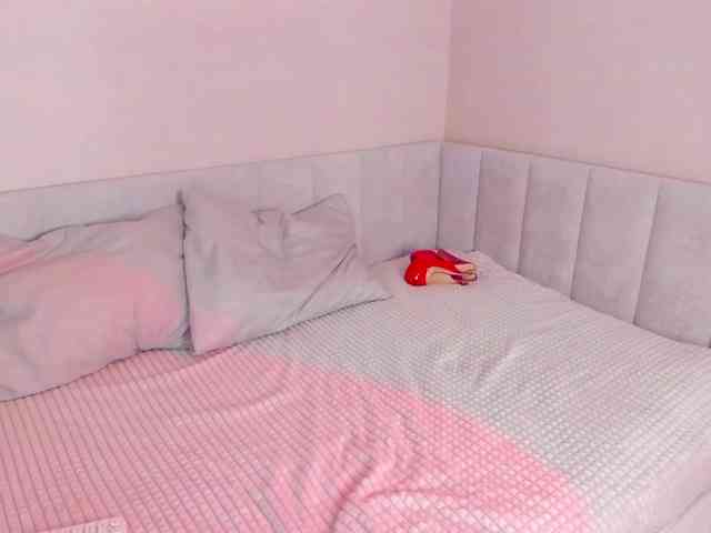 Black-Dollar webcam