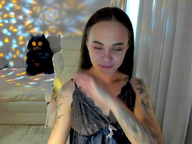 Black-Dollar webcam