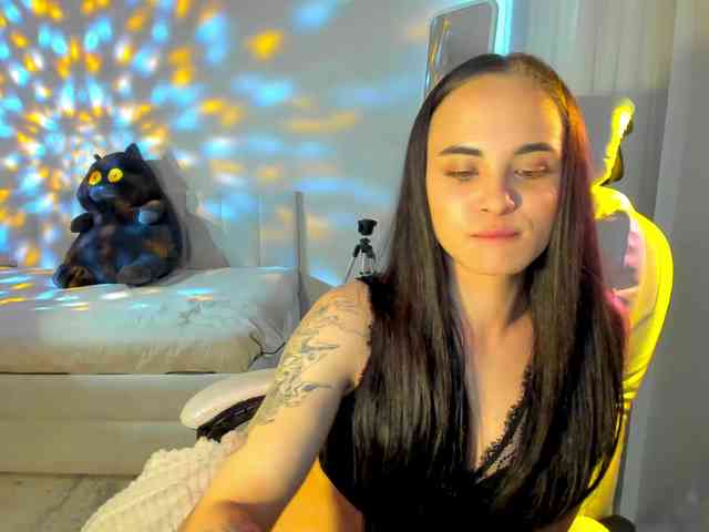 Black-Dollar webcam