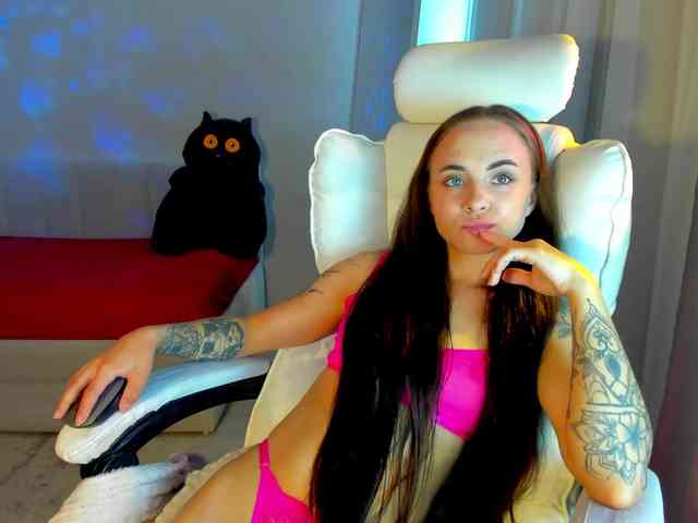 Black-Dollar webcam