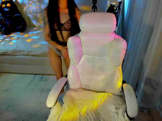 Black-Dollar webcam