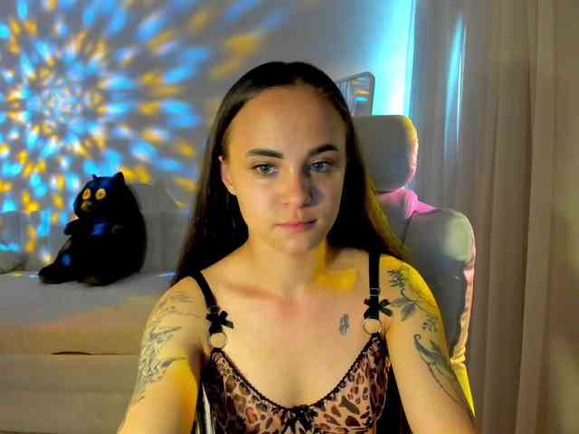 Black-Dollar webcam