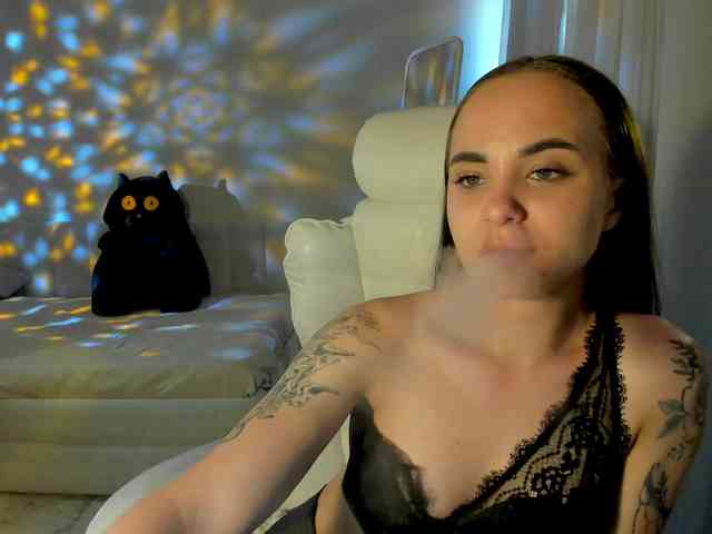 Black-Dollar webcam