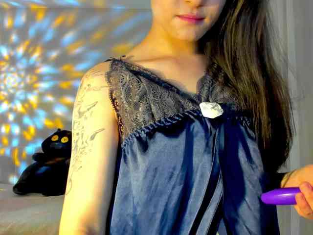 Black-Dollar webcam