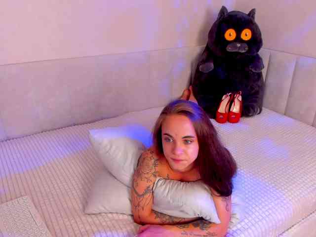 Black-Dollar webcam