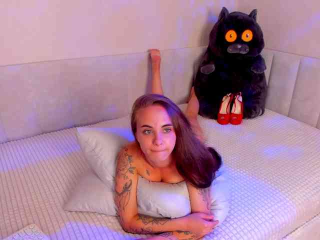 Black-Dollar webcam