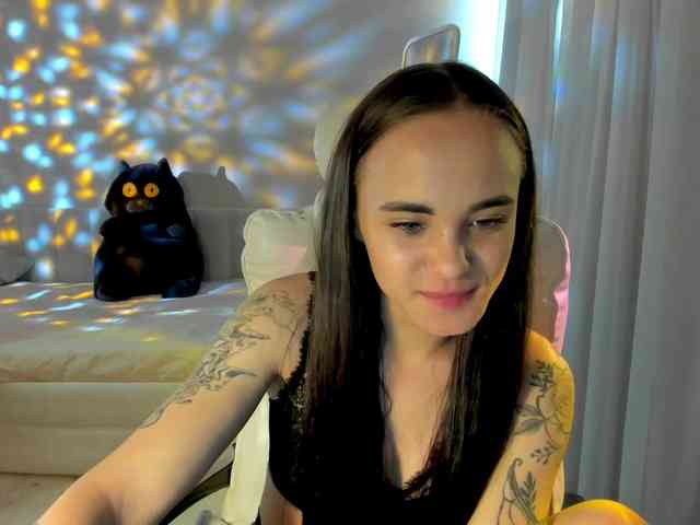 Black-Dollar webcam