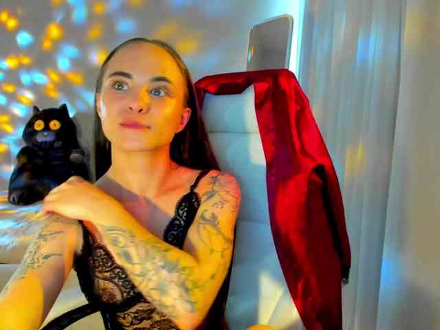 Black-Dollar webcam