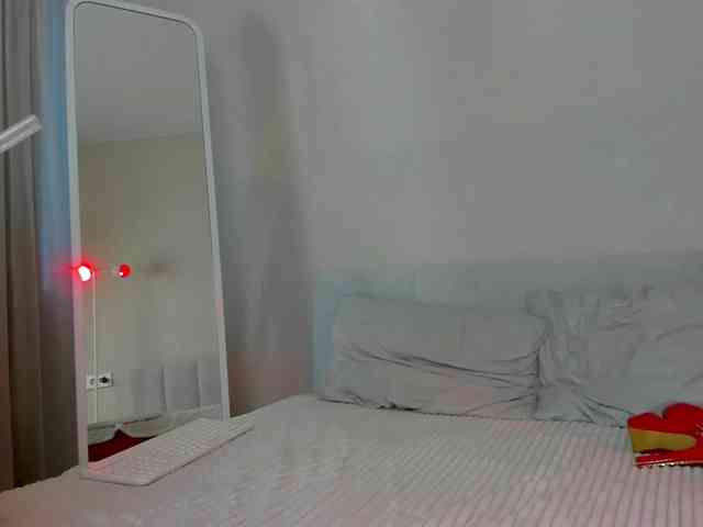 Black-Dollar webcam