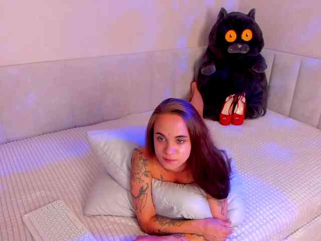 Black-Dollar webcam