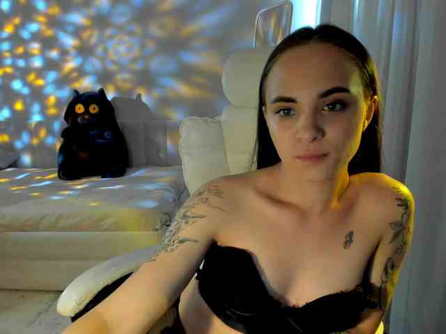 Black-Dollar webcam