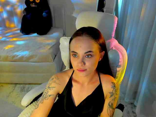Black-Dollar webcam