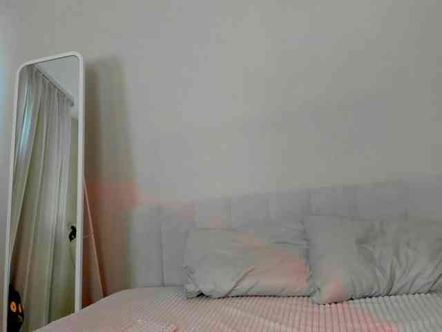 Black-Dollar webcam