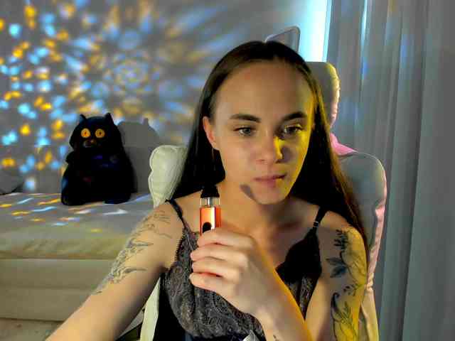 Black-Dollar webcam