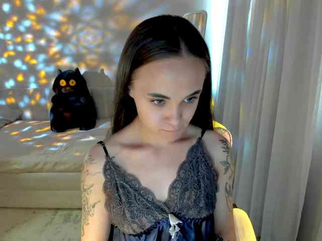 Black-Dollar webcam