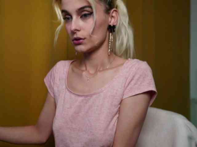 Modella: GoodToBeBad
