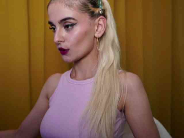 Modella: GoodToBeBad