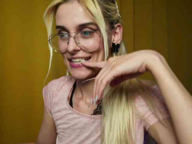 GoodToBeBad webcam