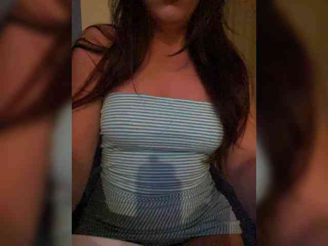 MalyshkaFox webcam