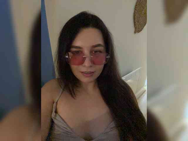 MalyshkaFox webcam