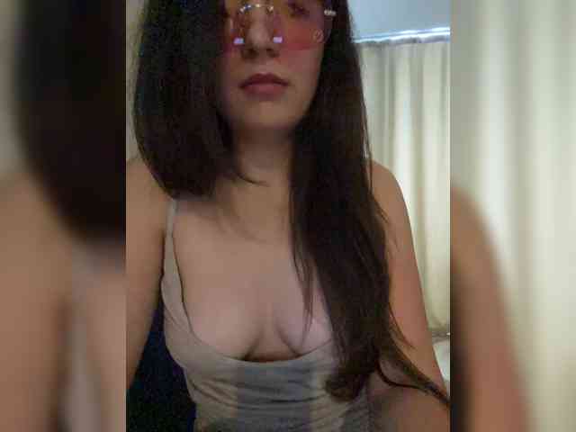 MalyshkaFox webcam
