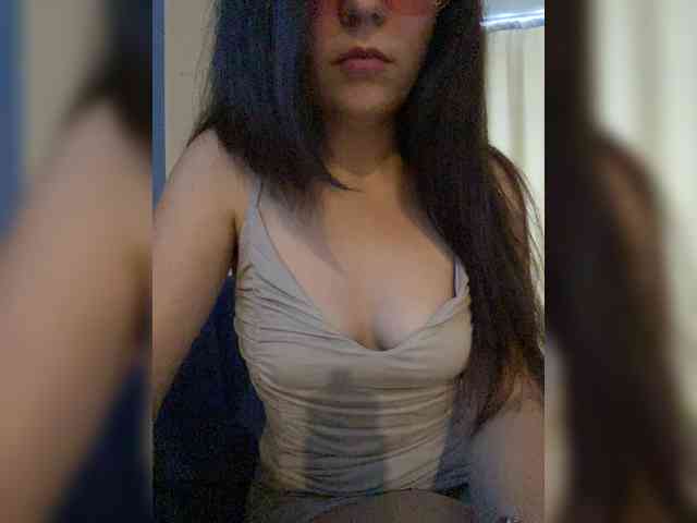 MalyshkaFox webcam