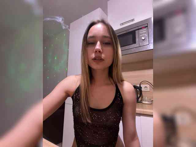 Модель: LunaKoma