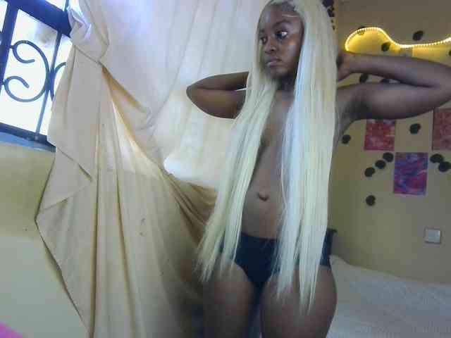 Hot_Mess webcam