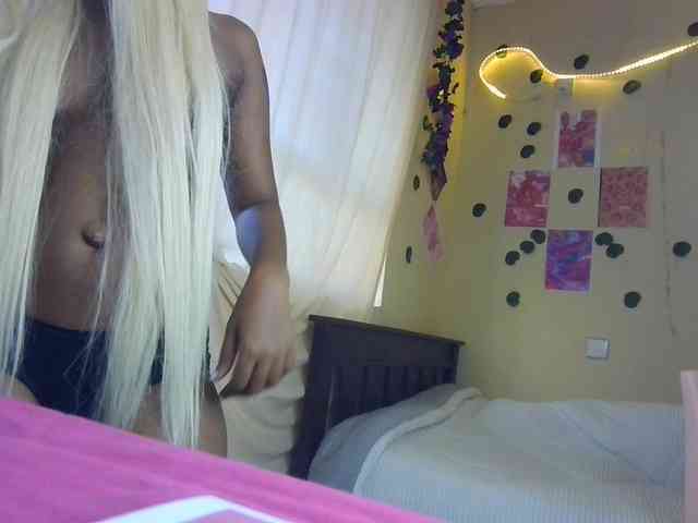 Hot_Mess webcam