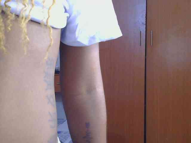 Hot_Mess webcam