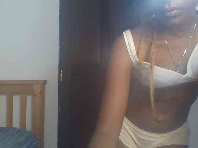 Hot_Mess webcam