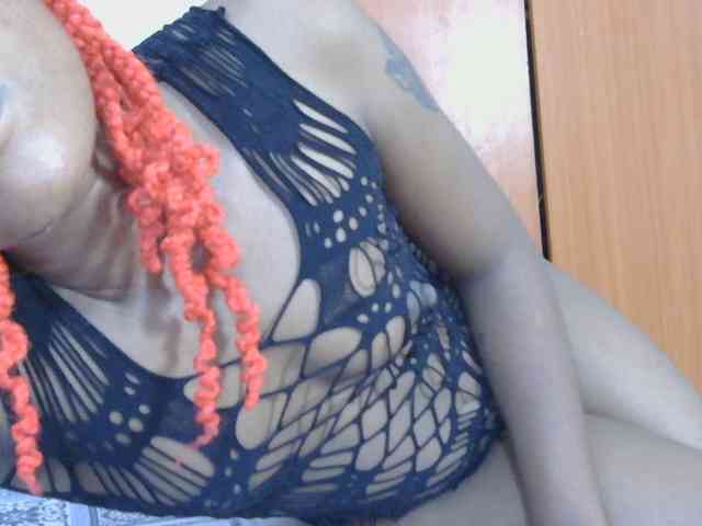 Hot_Mess webcam