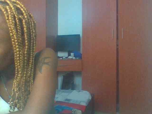 Hot_Mess webcam