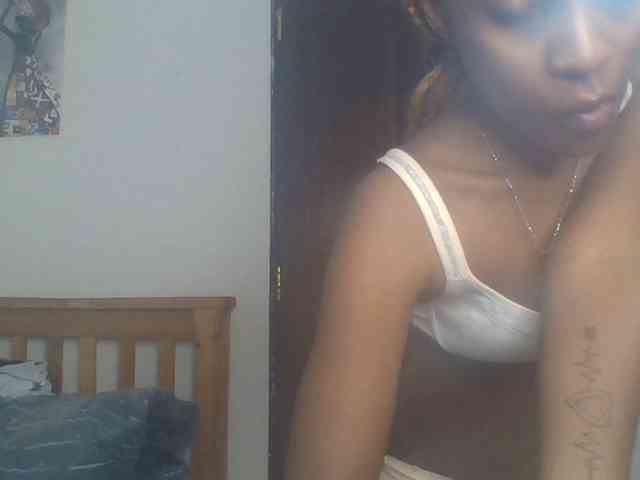 Hot_Mess webcam