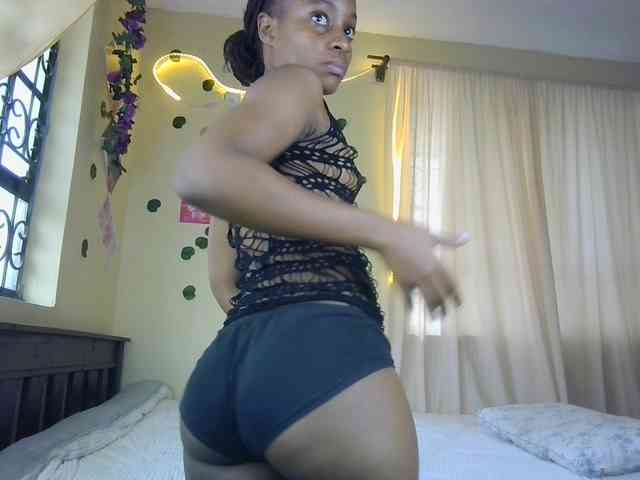 Hot_Mess webcam
